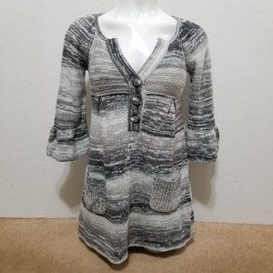 Love Rocks sweater Small tunic pockets knit pullover notch v-neck
